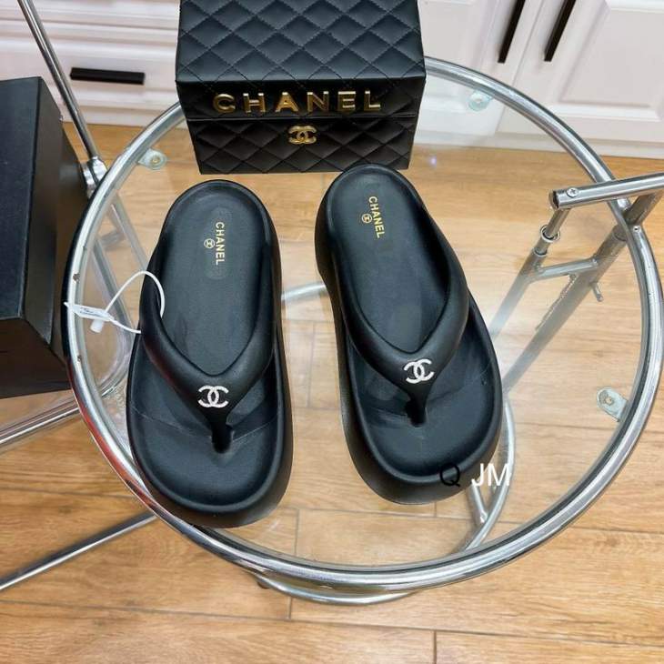 Picture of Chanel Slippers _SKUChanelsz35-40JM05113190